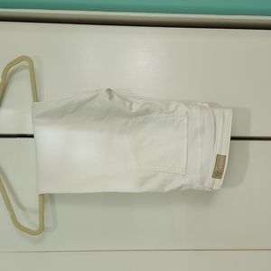 AG Prima Crop Cigarette